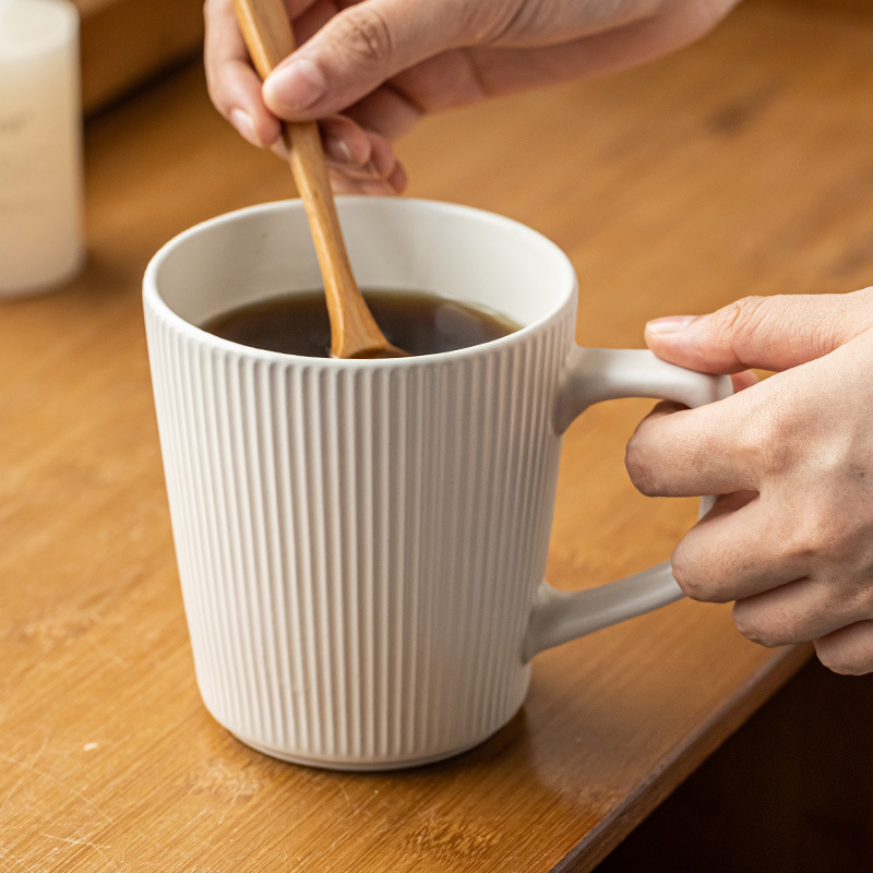 1 Stück 500ml Geprägte Keramik – Coffee Equipment Gift Bewertung und Preis